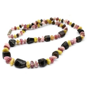 Бусы из Турмалина галтовка на увеличение, 60см, 56г Бусы из Турмалина галтовка на увеличение, 60см, 56г