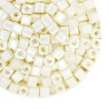 Бисер TOHO CUBE 4 мм цвет 0122 молочный перламутр Япония 5 граммов