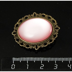 Брошь пластик розовый (эффект опала), с ажурным контуром, цвет бронза, овал 25х18мм