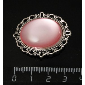 Брошь пластик розовый (эффект опала), с ажурным контуром, цвет ант. серебро, овал 25х18мм