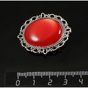 Брошь пластик красный (эффект опала), с ажурным контуром, цвет ант. серебро, овал 25х18мм