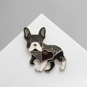 Брошь "Бульдог" французский с сердечком, цветная, цвет серебристый