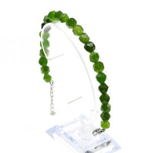 Браслет из кальцита тонированного шарик с гранями 7мм цвет зеленый, 19см