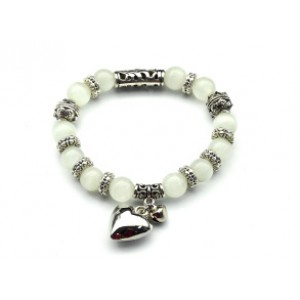 Браслет из кошачьего глаза (синт.) (синт.) шарик 10мм белый с Кулонами (иск.)