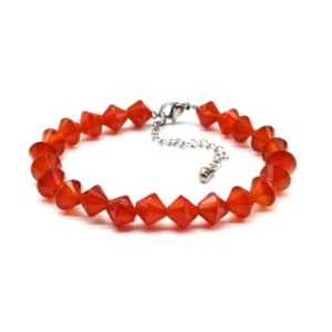 Браслет из сердолика (имитация) огранка 8*8мм, 18см