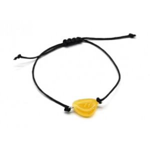 Браслет с Руной Ансуз из янтаря 10*17мм на шнурке цвет медово-молочный