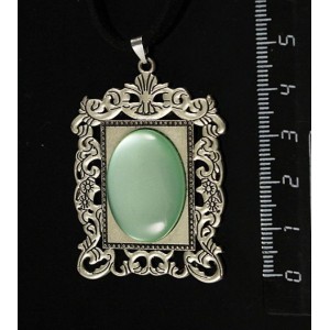 Кулон пластик мятный (эффект опала) "портрет", овал 25х18мм