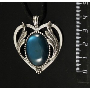 Кулон пластик изумрудный (эффект опала) "сердце с крыльями", овал 25х18мм