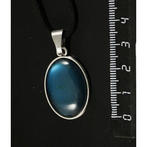 Кулон пластик изумрудный (эффект опала), простой овал 25х18мм