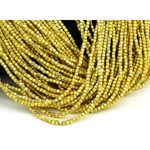 Бусины из гематита кубик 3мм цв.золотой, 39см, 137 бусин Бусины из гематита кубик 3мм цв.золотой, 39см, 137 бусин