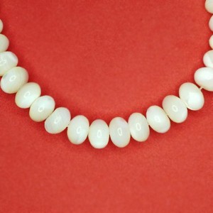 Перламутр натуральный на нитке, бусина Рондель 8*4-5 мм, цвет белый, нить 38 см/около 80 штук