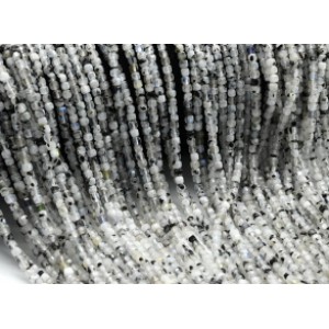 Бусины из лунного камня (Адуляр) кубик гр.2,5мм, 38см, 155 бусин