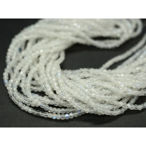 Бусины из лунного камня (Адуляр) кубик гр.3мм, 39см, 130 бусин