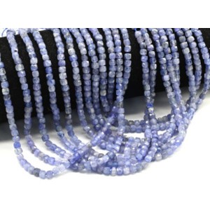Бусины из танзанита кубик гр.4мм, 39см, 102 бусины