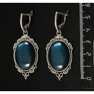 Серьги пластик изумрудный (эффект опала), овал 25х18мм, оправа "медальон", швензы посеребрение