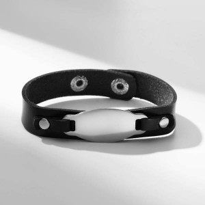 Браслет кожа "Пластина", цвет серебряно-чёрный, 23 см