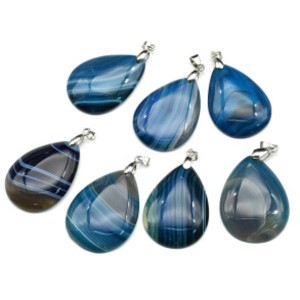 Кулон из агата тонированного капля 28*40мм, цвет синий Кулон из агата тонированного капля 28*40мм, цвет синий