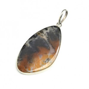 Кулон из агата мохового 27*47мм.