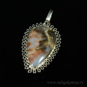 Кулон из агата мохового  30*45мм.