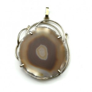 Кулон с агатом 46*53мм.