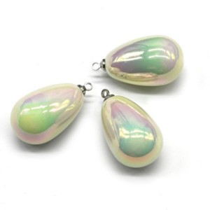 Кулон Капля 15*24мм из майорки цвет белый (иск.)