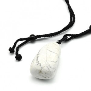 Кулон из кахолонга галтовка на шнурке 20*32мм, 62см