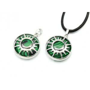 Кулон Солнце двусторонняя в металле с малахитом (имитация) 27*27мм