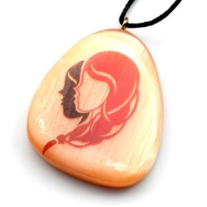 Кулон из селенита знак зодиака "Близнецы" 37*44мм, на шнурке