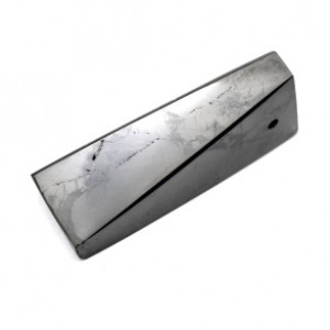 Кулон из шунгита "Ласточкин хвост" 16*50мм Кулон из шунгита "Ласточкин хвост" 16*50мм