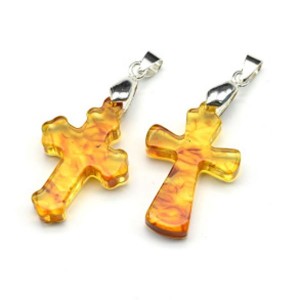 Крестик нательный из натурального янтаря 21*31мм цвет медовый