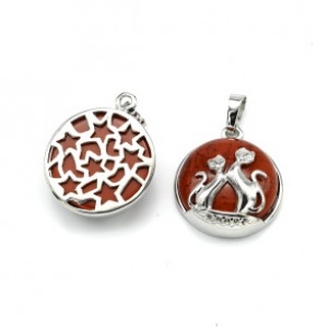 Кулон коты 22*22мм в металле с яшмой красной