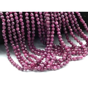 Бусины из рубина шарик гр.4мм, 39см, 93 бусины