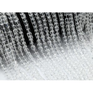 Бусины из циркона кубик гр.4*4мм цвет хрусталь, 40см, 90 бусин