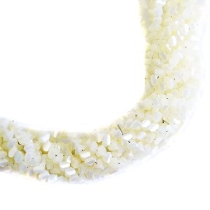 Бусины хрустальные Многогранник 3 мм Сливочный радужный непрозрачный. около 30 см нить