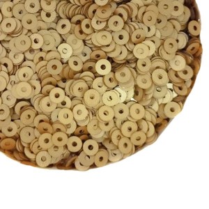 Пайетки 3 мм Сатиновые Китай, цвет соломенный, 3 грамма/упаковка