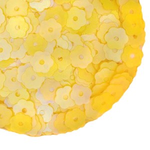 Пайетки Премиум 6 мм Цветочки матовые Китай, цвет пески Сахары, 3 грамма/упаковка