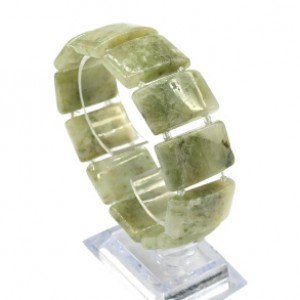 Браслет из пренита (Гроссуляр) прямоугольник 24*16мм, 75г