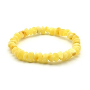 Браслет из янтаря галтовка молочный, 16см.