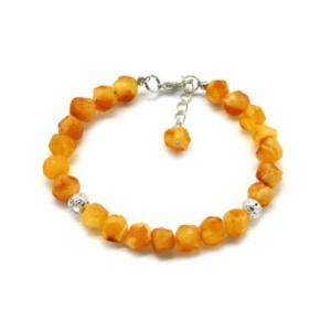 Браслет из янтаря "кусанка" 8мм цвет молочный, 19см.