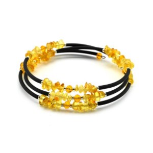 Женский браслет с янтарем на пружинке крошка цвет лимонный, 17см. Женский браслет с янтарем на пружинке крошка цвет лимонный, 17см.