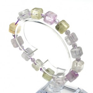 Браслет из Кунцита кубик 10мм, 39,4г