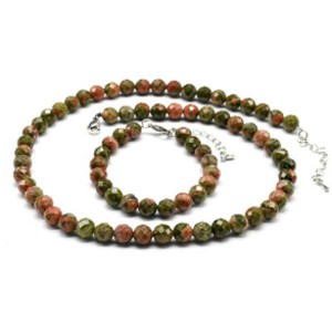 Бусы и браслет из унакита шарик гр.8мм, 47см, 17,5см