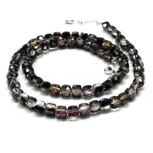 Бусы из циркона кубик гр.8мм цвет турмалин, 48см (иск.) Бусы из циркона кубик гр.8мм цвет турмалин, 48см (иск.)