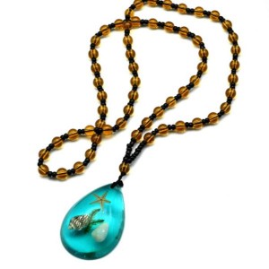 Бусы из янтаря искусственного с подвеской капля 34*47мм, цвет голубой, 62см