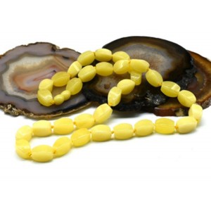 Бусы янтарные рис с гранями 8*14мм цвет молочный, 53см (иск.)