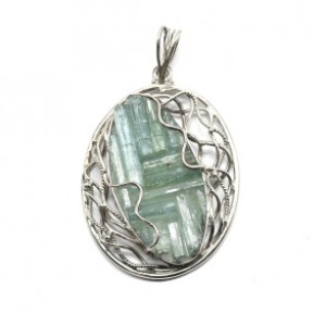 Кулон аквамарин 38*48мм. Кулон аквамарин 38*48мм.