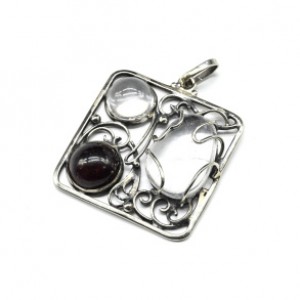 Кулон горный хрусталь с гранатом 31*31мм