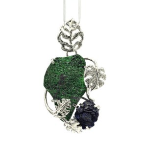 Кулон уваровит с азуритом 29*36мм.