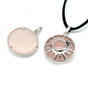 Кулон Солнце двусторонний в металле с розовым кварцем 27*27мм