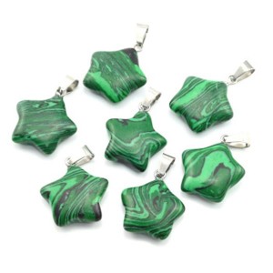 Кулон звездочка 20*20мм из малахита искусственного Кулон звездочка 20*20мм из малахита искусственного